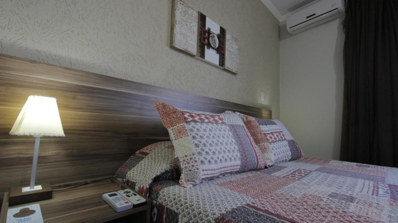 Morrinhos  Beira Lago Palace Hotel מראה חיצוני תמונה