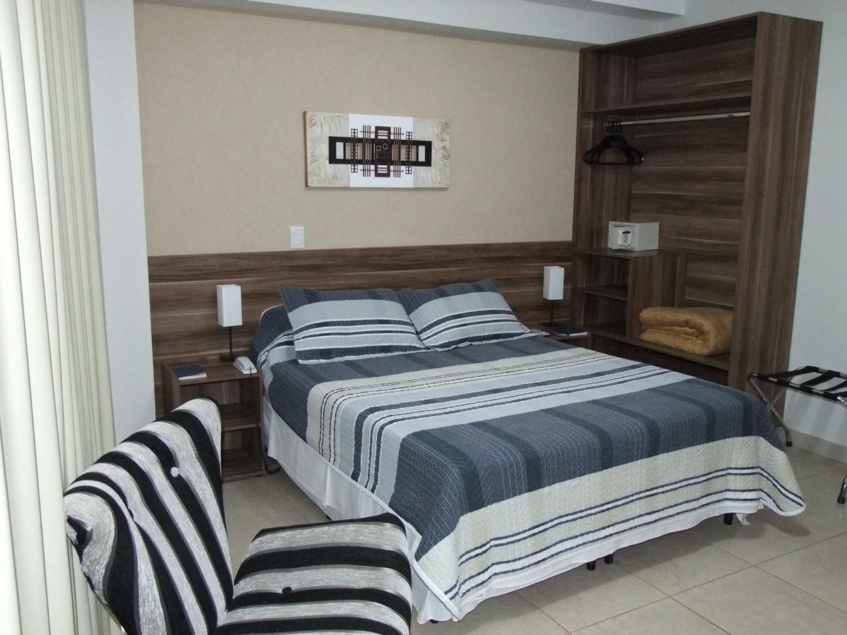 Morrinhos  Beira Lago Palace Hotel מראה חיצוני תמונה