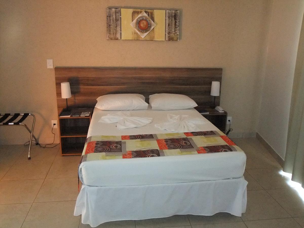 Morrinhos  Beira Lago Palace Hotel מראה חיצוני תמונה