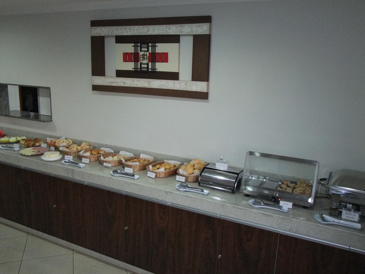 Morrinhos  Beira Lago Palace Hotel מראה חיצוני תמונה