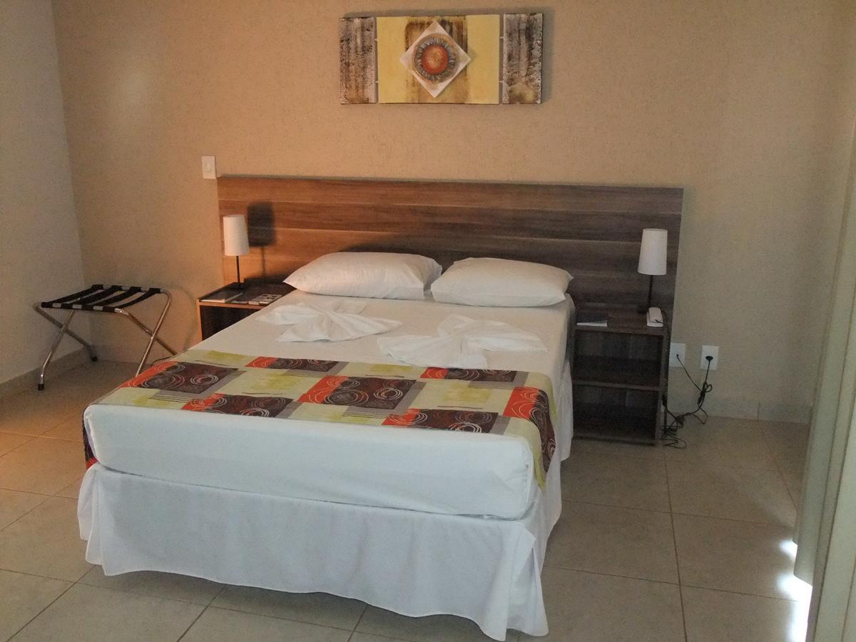 Morrinhos  Beira Lago Palace Hotel מראה חיצוני תמונה