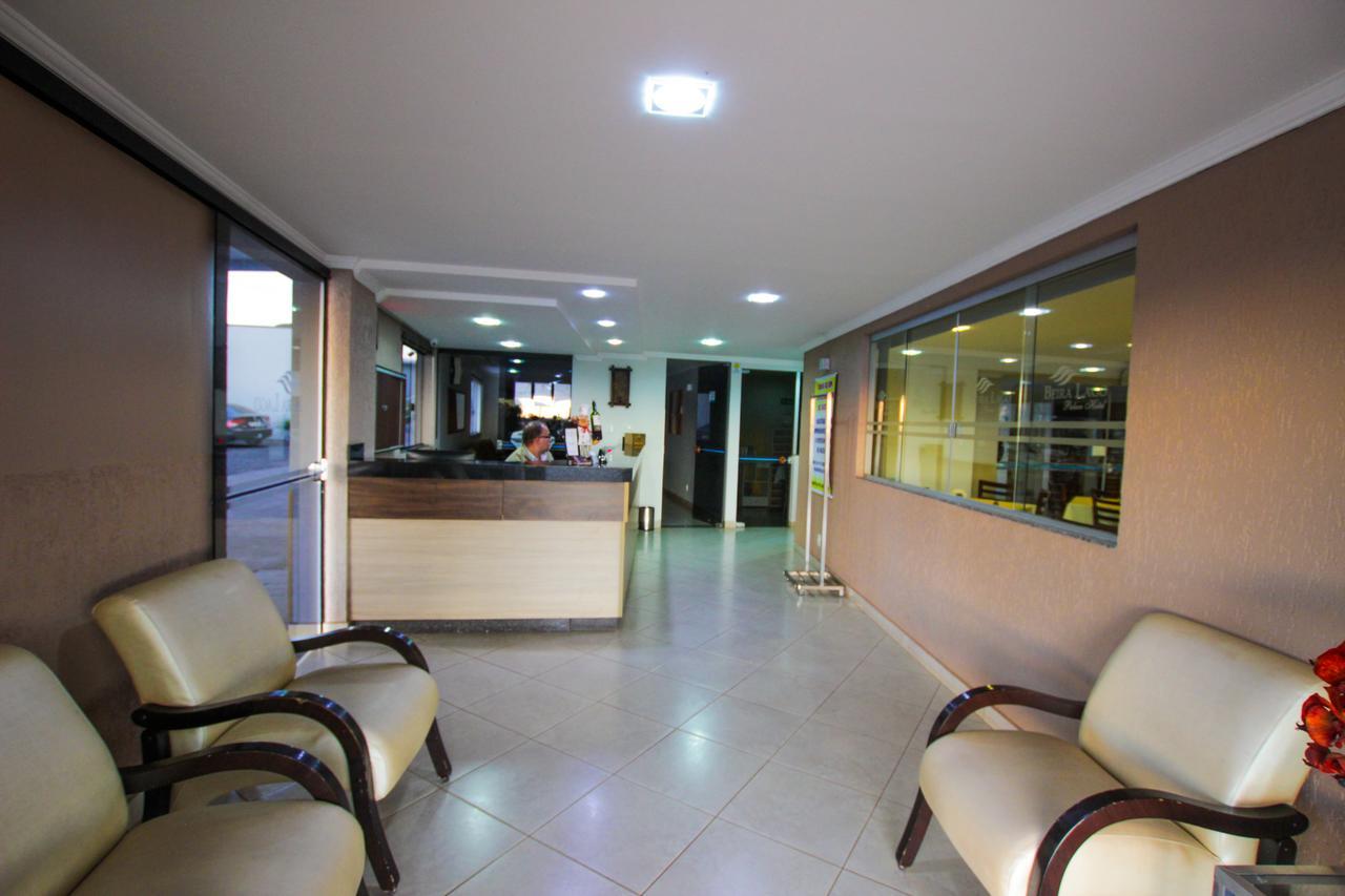 Morrinhos  Beira Lago Palace Hotel מראה חיצוני תמונה