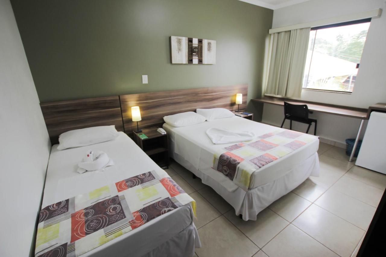 Morrinhos  Beira Lago Palace Hotel מראה חיצוני תמונה